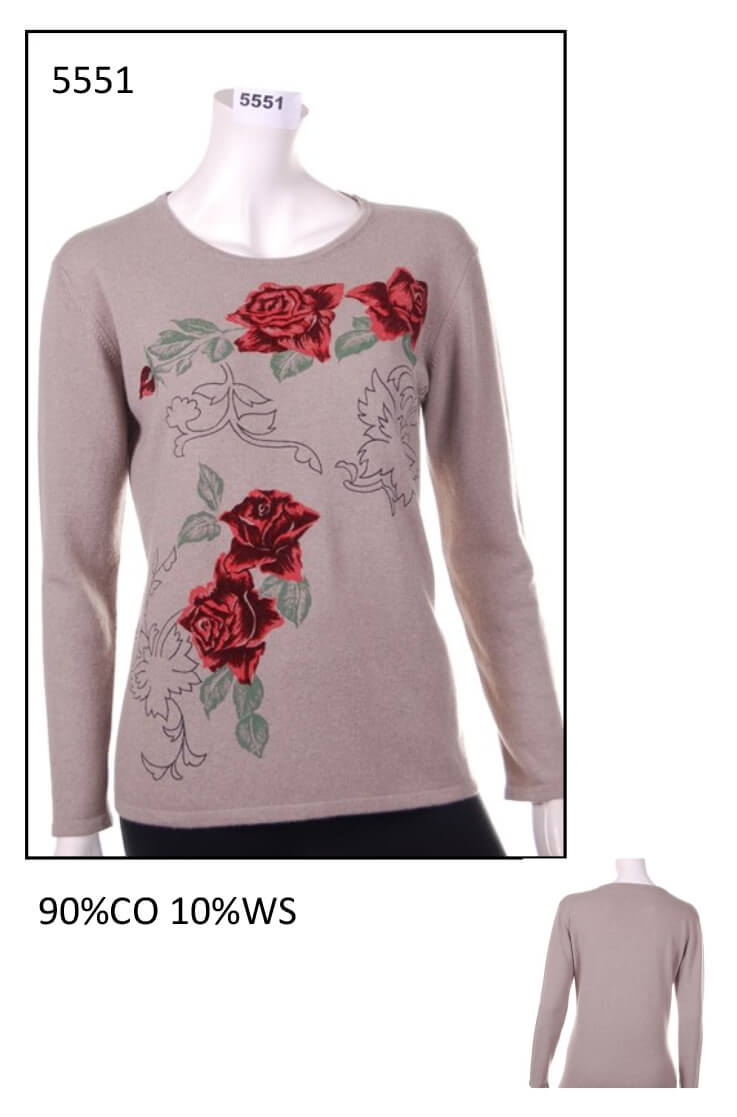 女性コード 5551 のセーター