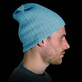 Man hats. Material: 95% cashmere (WS) and 5% other fibres (AF) or 100% cashmere (WS). Colour: turquoise. One size.